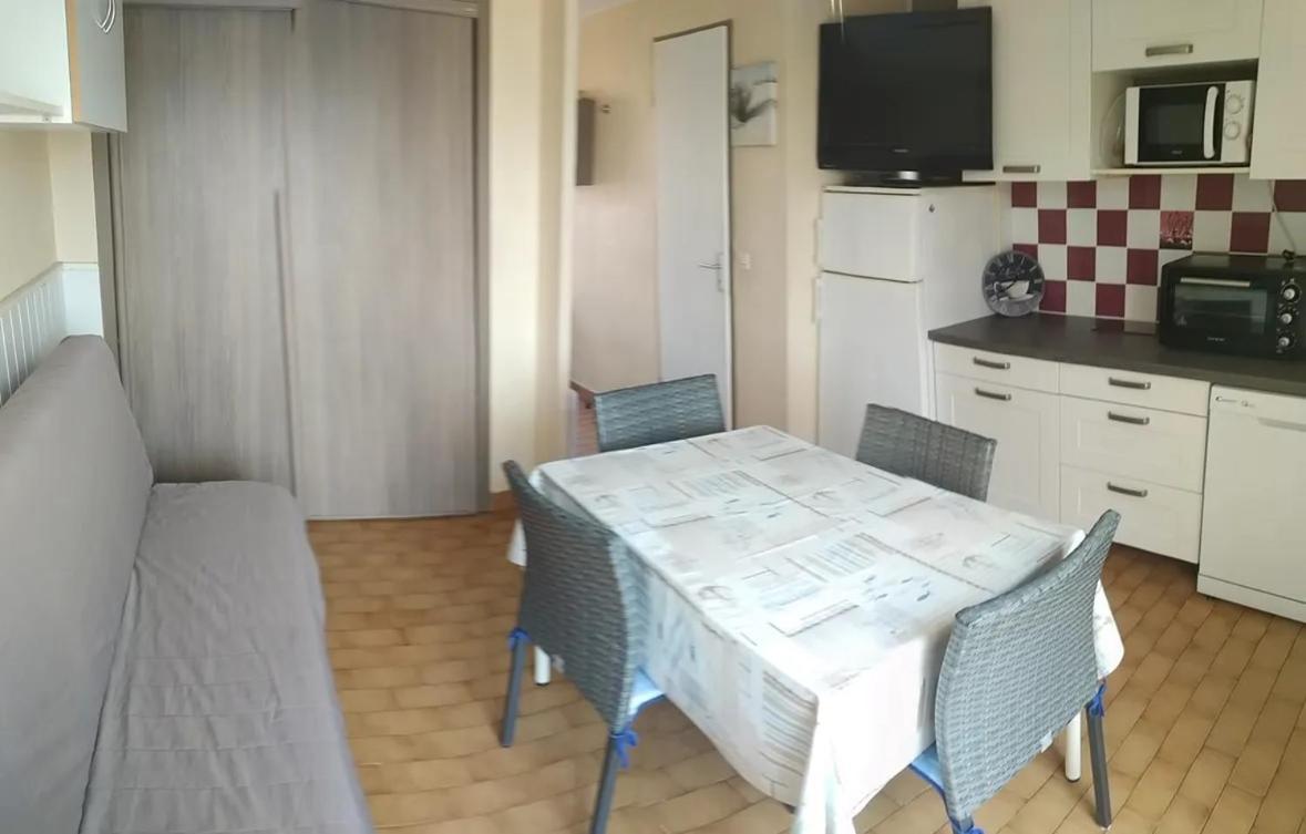 Appartement T2 Avec Piscine, Proche De La Plage Et Du Port Gruissan Exterior photo